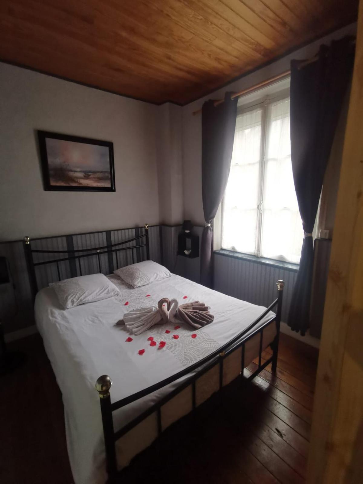 Appartement Avec Balcon Au 1Er Etage Vue Laterale Mer A 50 Metres De La Plage A Mers Les Bains. Exterior foto